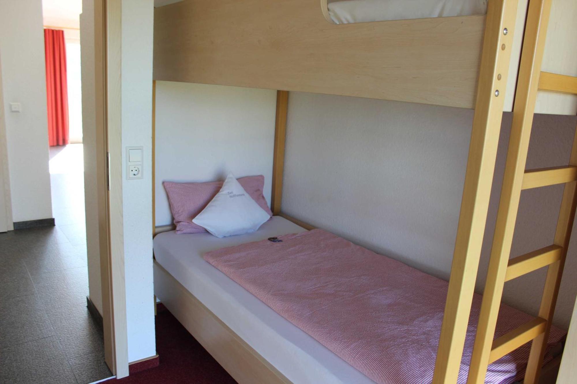 Gaestehaus Zum Wolffenturm Lehrensteinsfeld Room photo