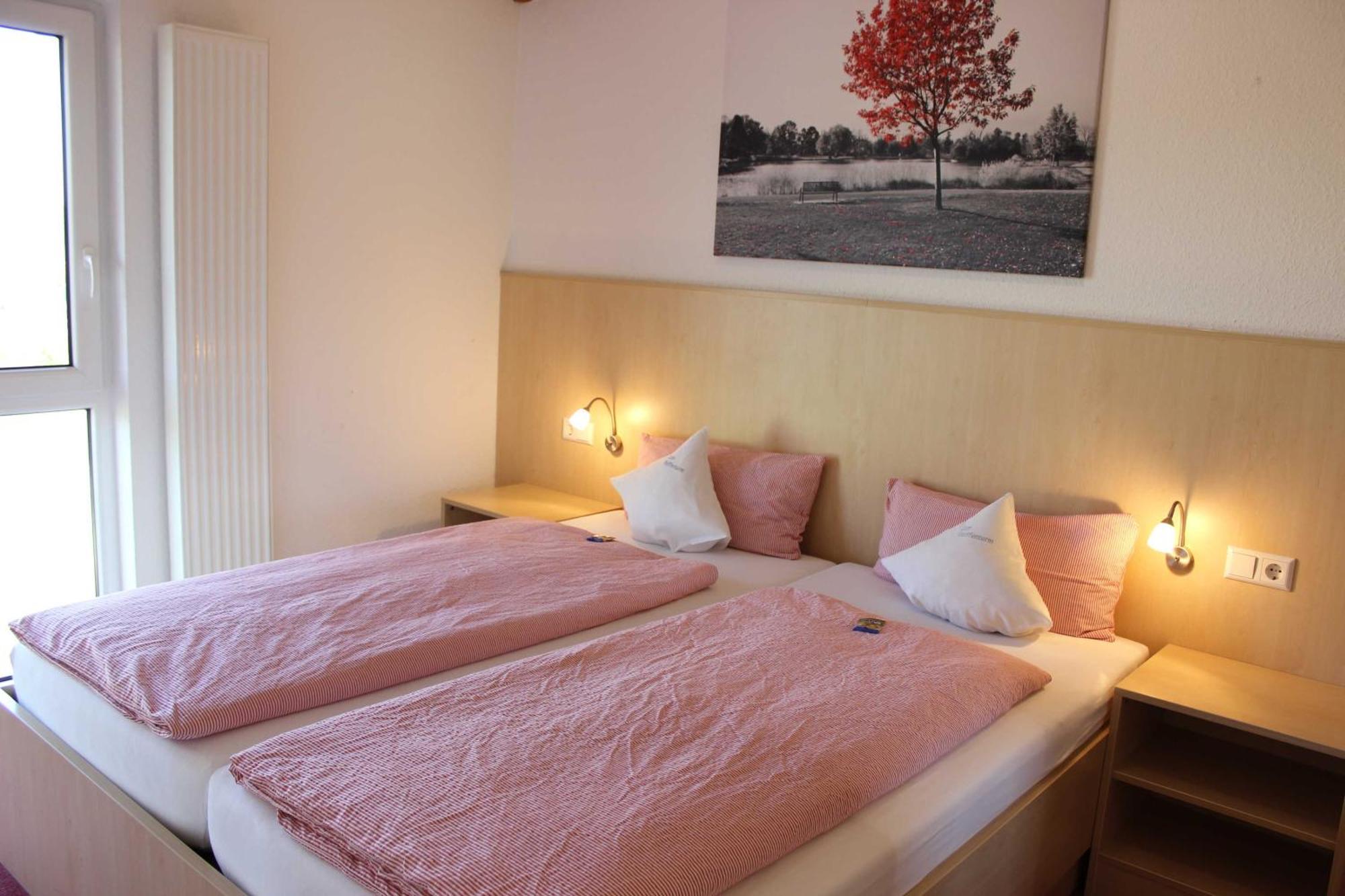 Gaestehaus Zum Wolffenturm Lehrensteinsfeld Room photo